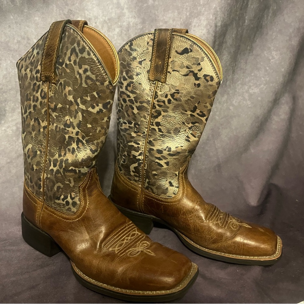 Ariat square toe